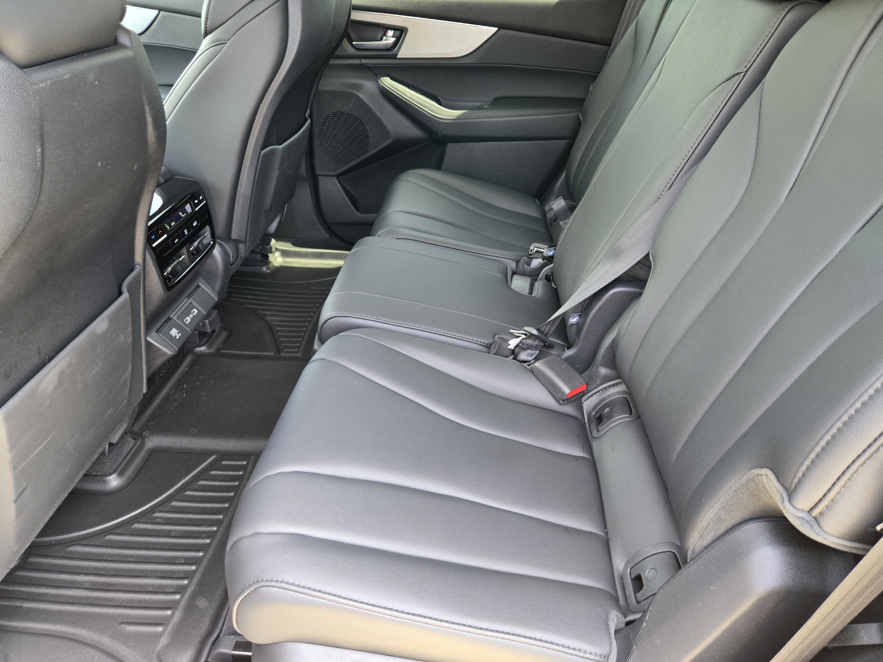 Used 2024 Acura MDX SH-AWD image 29