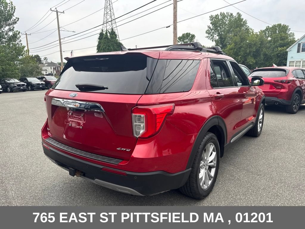 Used 2021 Ford Explorer XLT w/ Equipment Group 202A AWD/4WD image 8