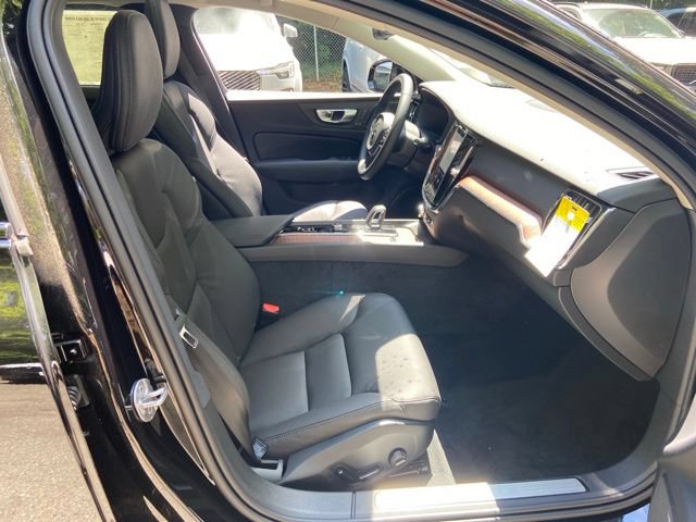 New 2026 Volvo V60 B5 Cross Country Plus w/ Climate Package AWD/4WD image 16