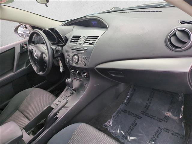 Used 2013 MAZDA MAZDA3 i Sport image 19