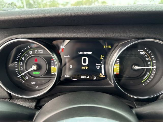 Used 2022 Jeep Wrangler Unlimited Sahara AWD/4WD image 28
