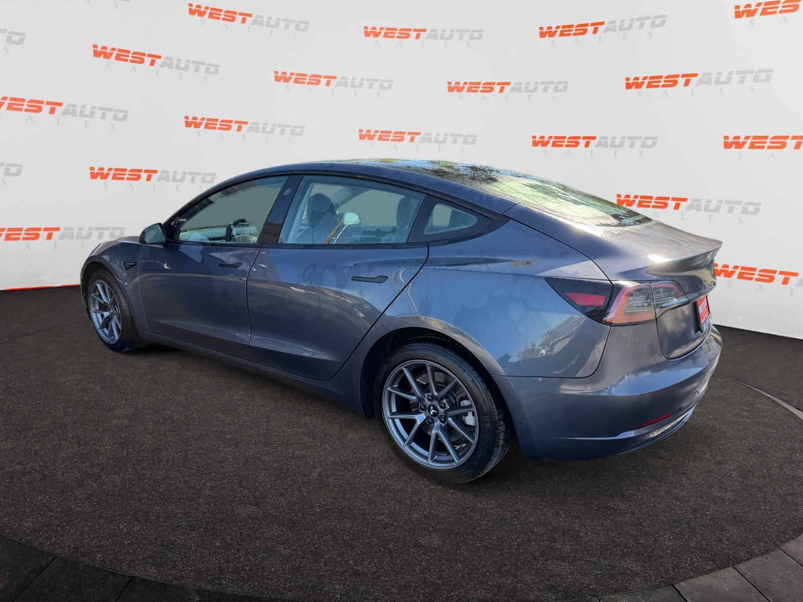 Used 2023 Tesla Model 3 Long Range AWD/4WD image 3