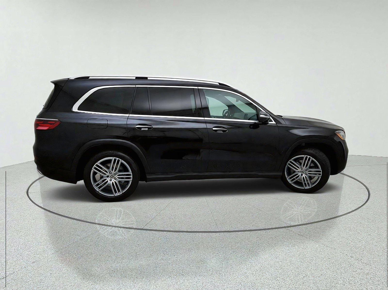 Certified 2025 Mercedes-Benz GLS 450 4MATIC image 7