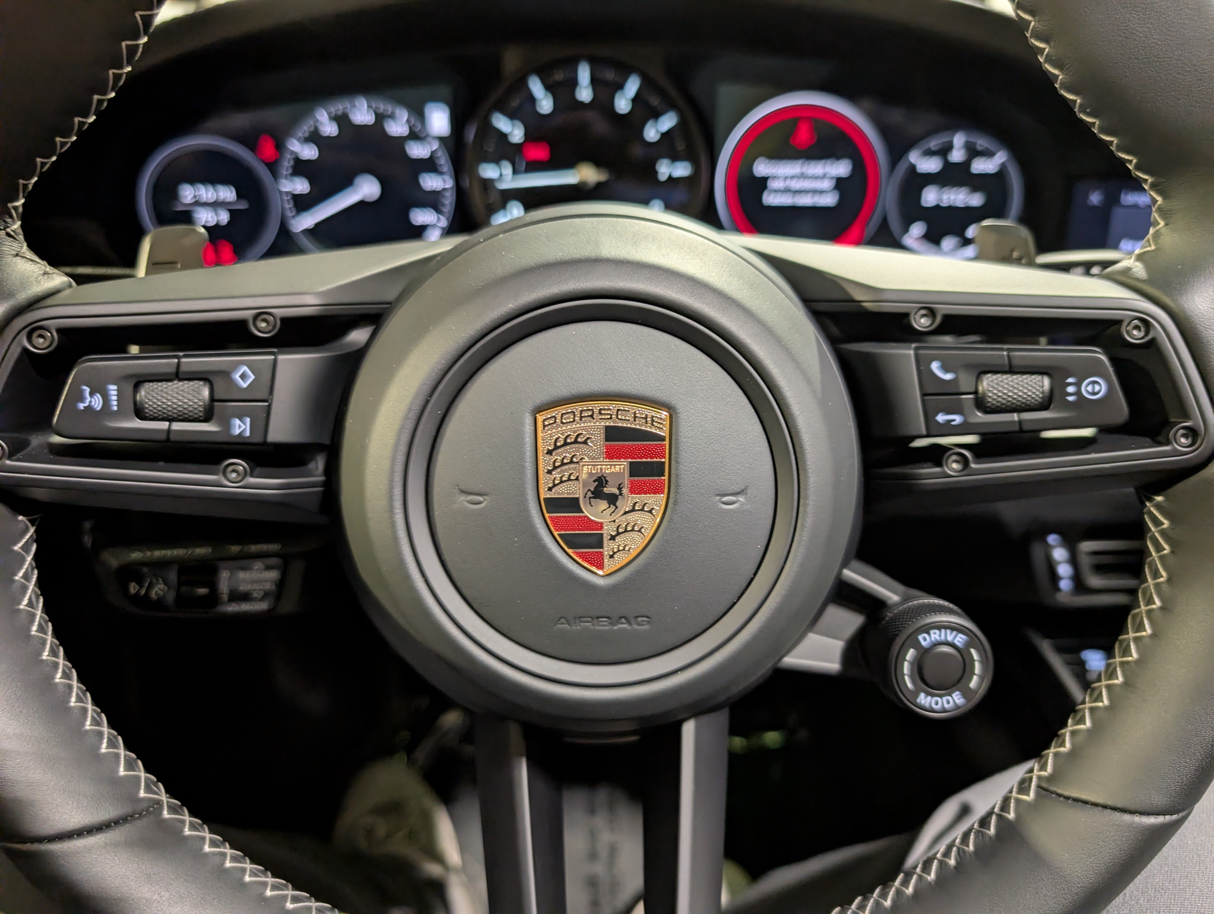 Certified 2024 Porsche 911 Targa 4S w/ Premium Package AWD/4WD image 29