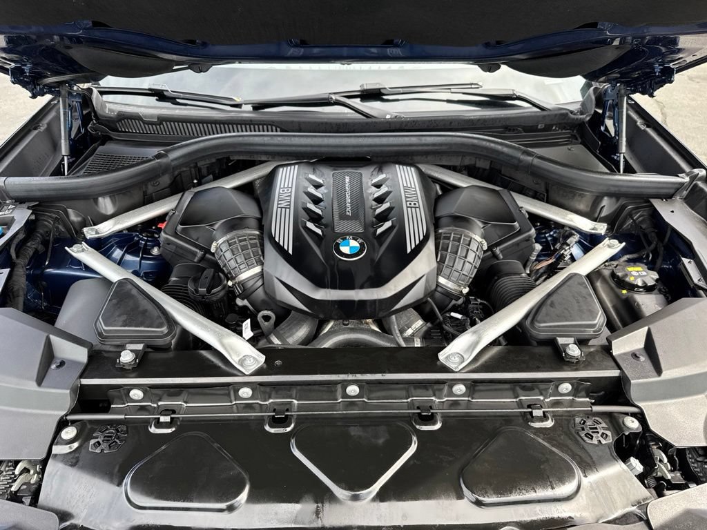 Used 2023 BMW X5 M50i AWD/4WD image 12