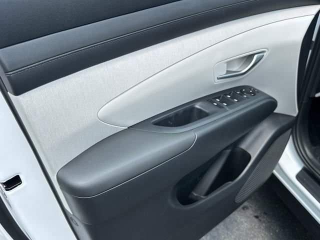 New 2025 Hyundai Tucson SEL image 10