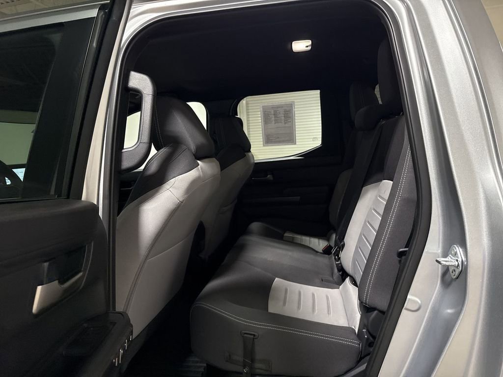 Used 2025 Toyota Tacoma TRD Off-Road image 22