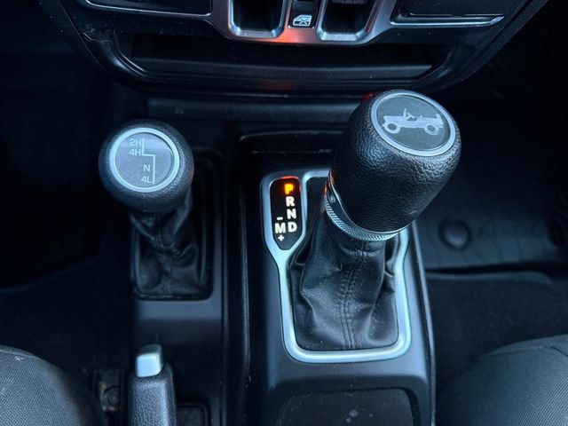 Used 2019 Jeep Wrangler Unlimited Sport AWD/4WD image 9