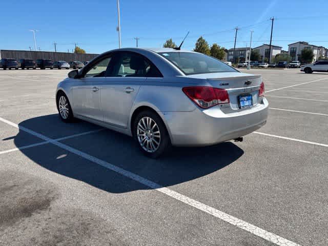 Used 2011 Chevrolet Cruze Eco FWD image 3