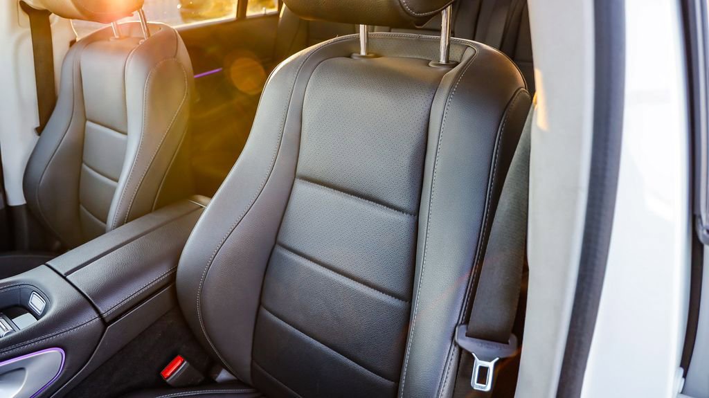 Used 2024 Mercedes-Benz GLS 450 4MATIC image 27