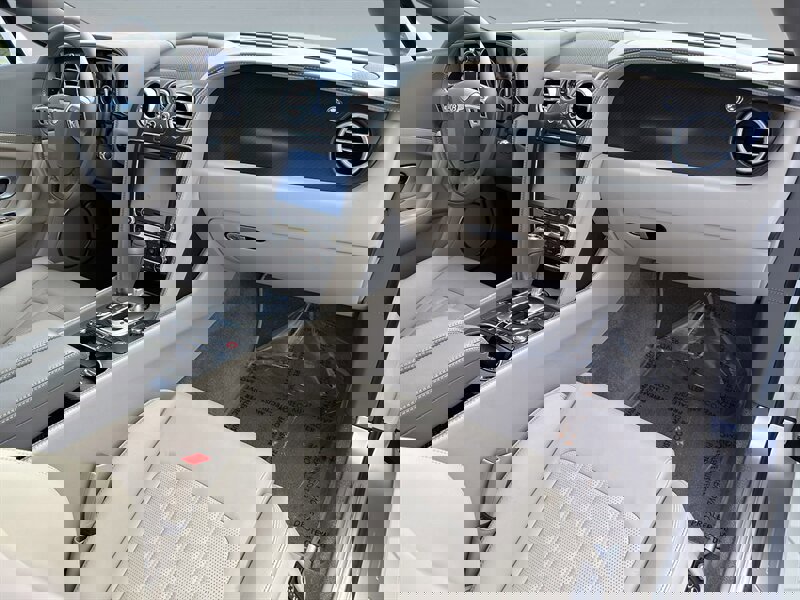 Used 2015 Bentley Continental GT image 22