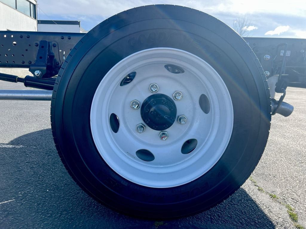 New 2025 Chevrolet Low Cab Forward RWD image 17