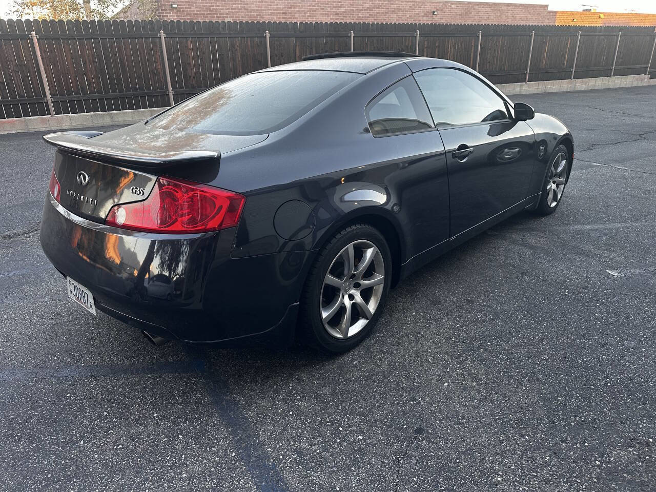Used 2004 INFINITI G35 Coupe w/ Premium Pkg image 6