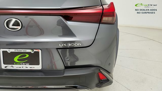 Used 2025 Lexus UX 300h FWD image 28