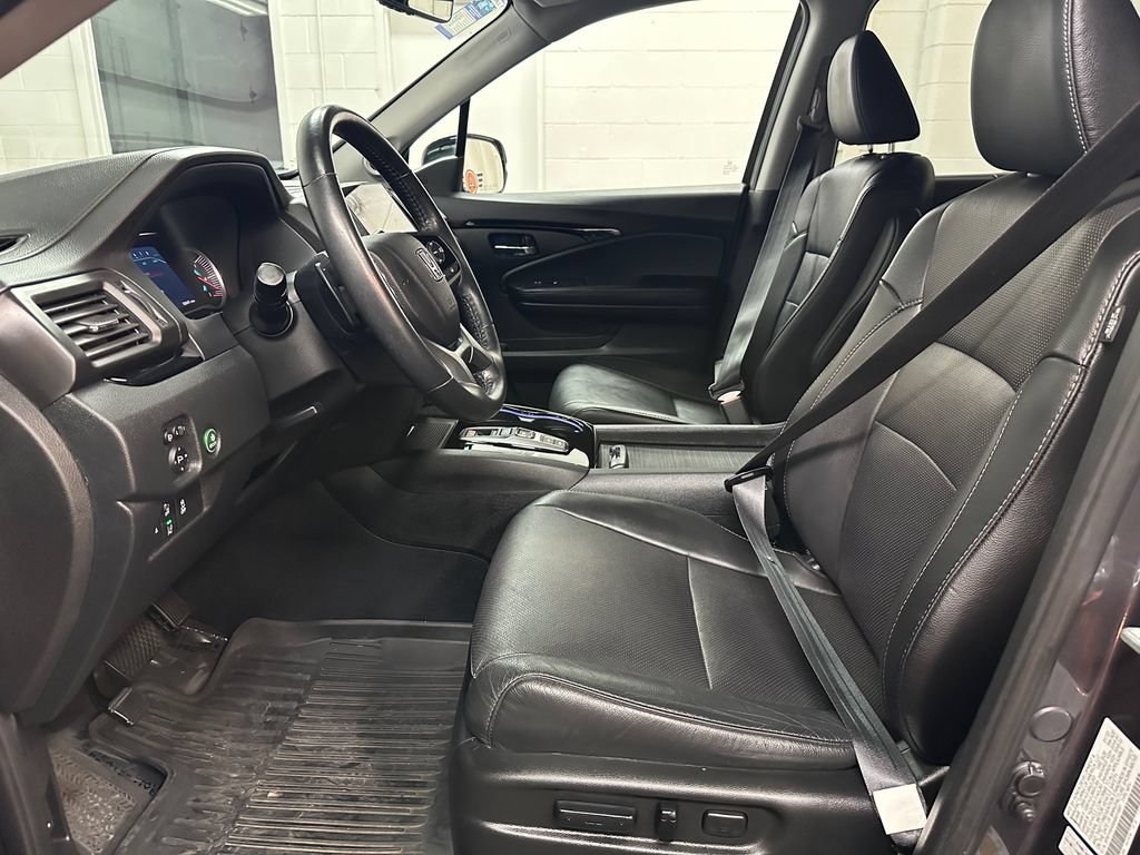 Used 2022 Honda Pilot Elite image 19