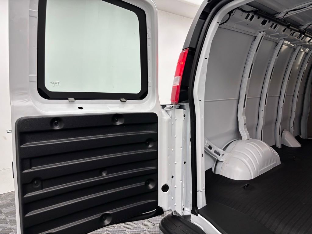 New 2025 GMC Savana 2500 w/ Driver Convenience Package image 8