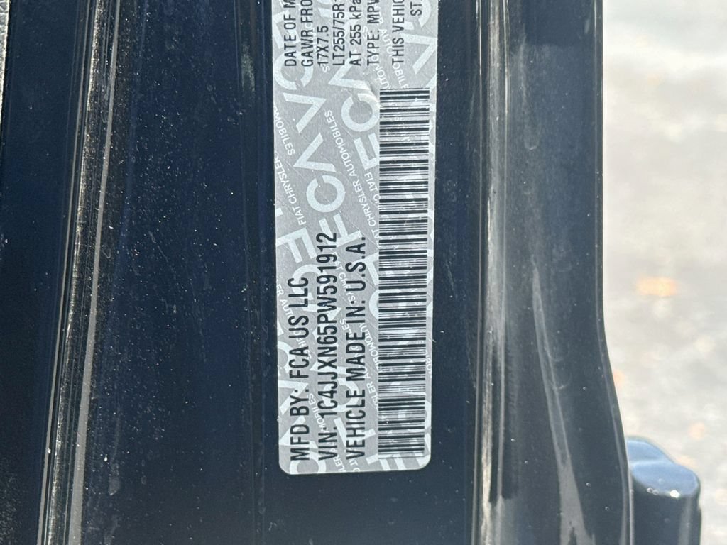 Certified 2023 Jeep Wrangler Unlimited w/ Cold Weather Group AWD/4WD image 35