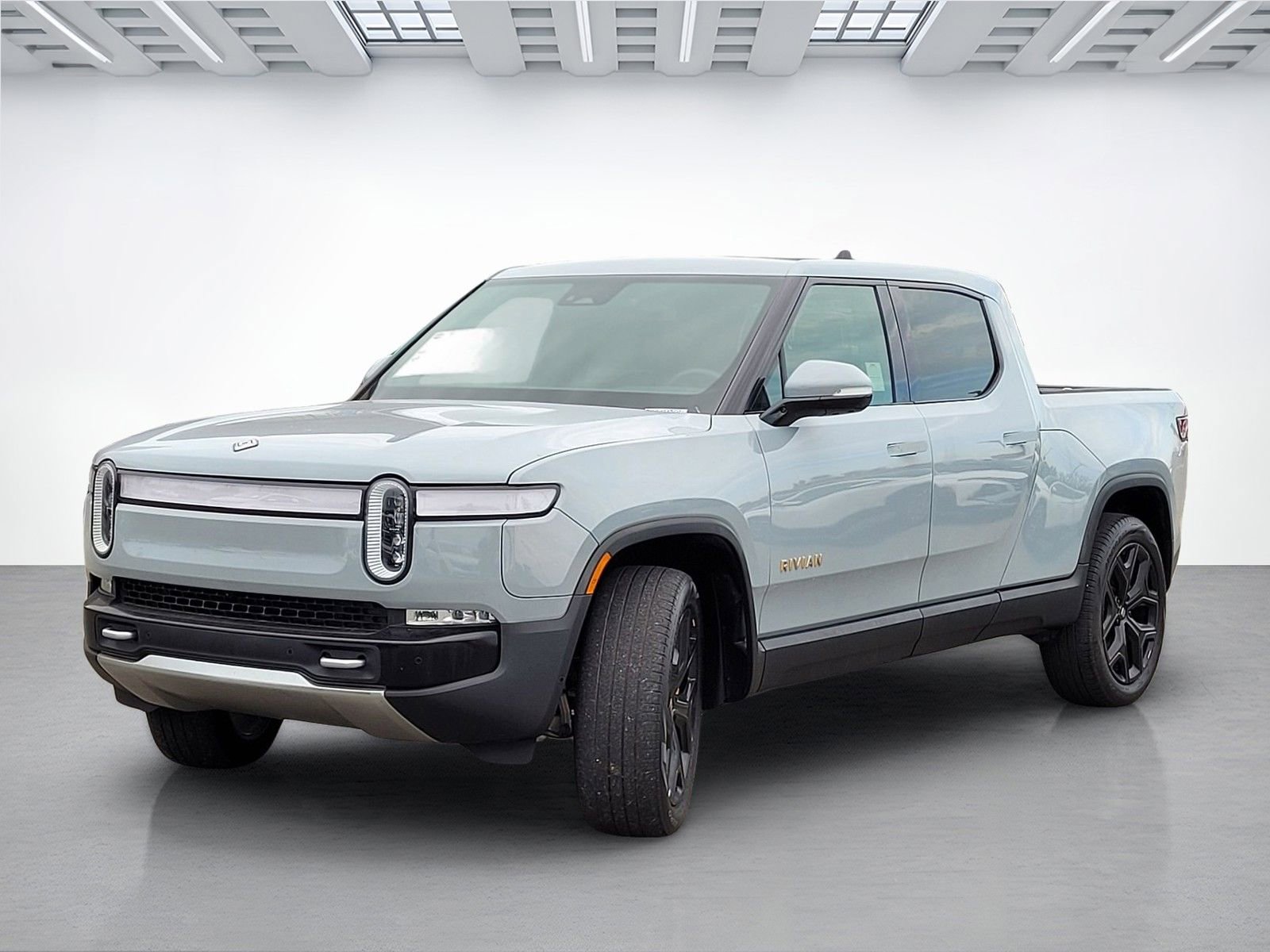 Used 2022 Rivian R1T Adventure image 8