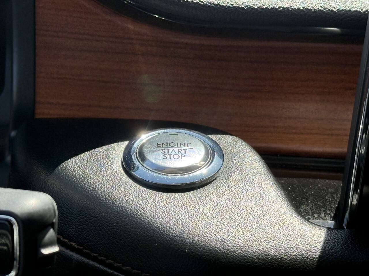 Used 2020 Lincoln Aviator Reserve w/ Equipment Group 202A AWD/4WD image 11