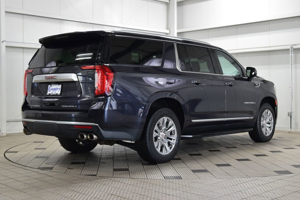 Used 2024 GMC Yukon XL Denali w/ Advanced Technology Package image 8