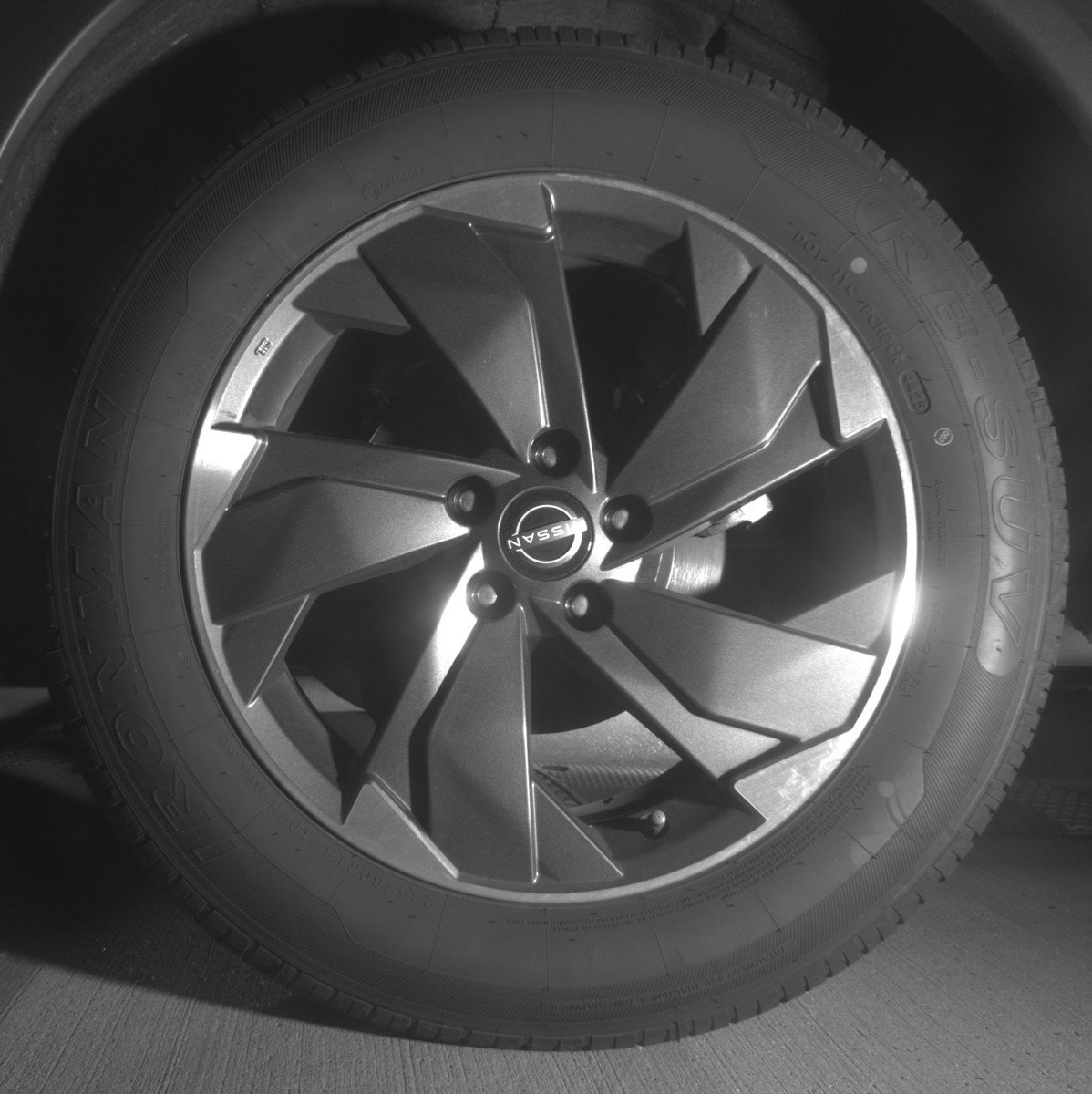 Used 2025 Nissan Rogue SV AWD/4WD image 14
