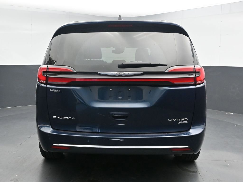 Used 2023 Chrysler Pacifica Limited image 8