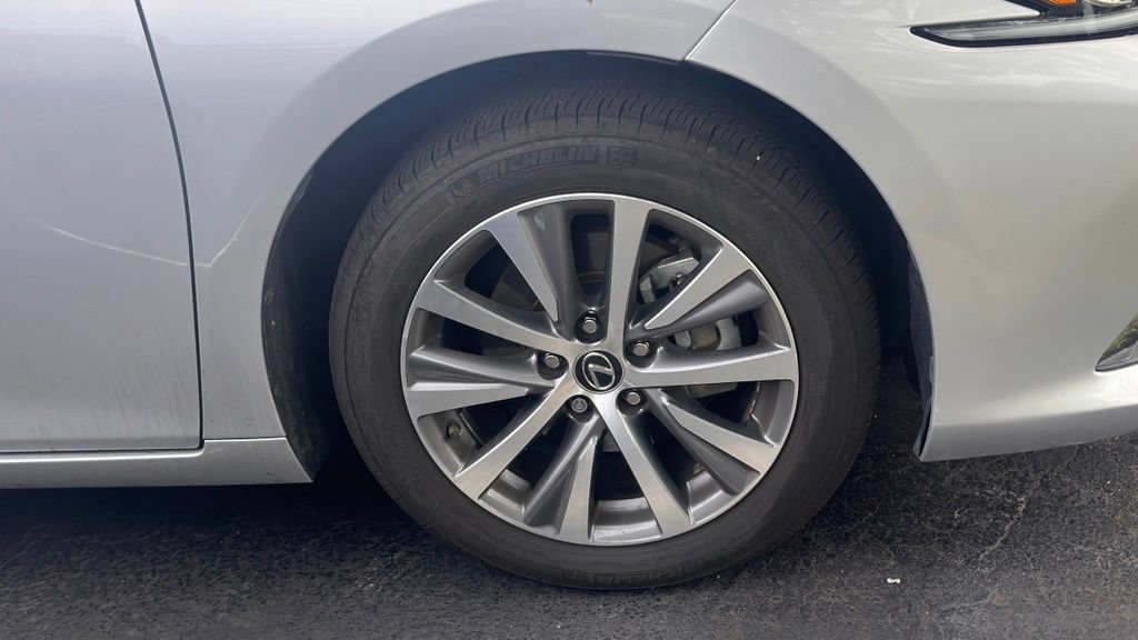 Used 2021 Lexus ES 350 w/ Premium Package FWD image 4