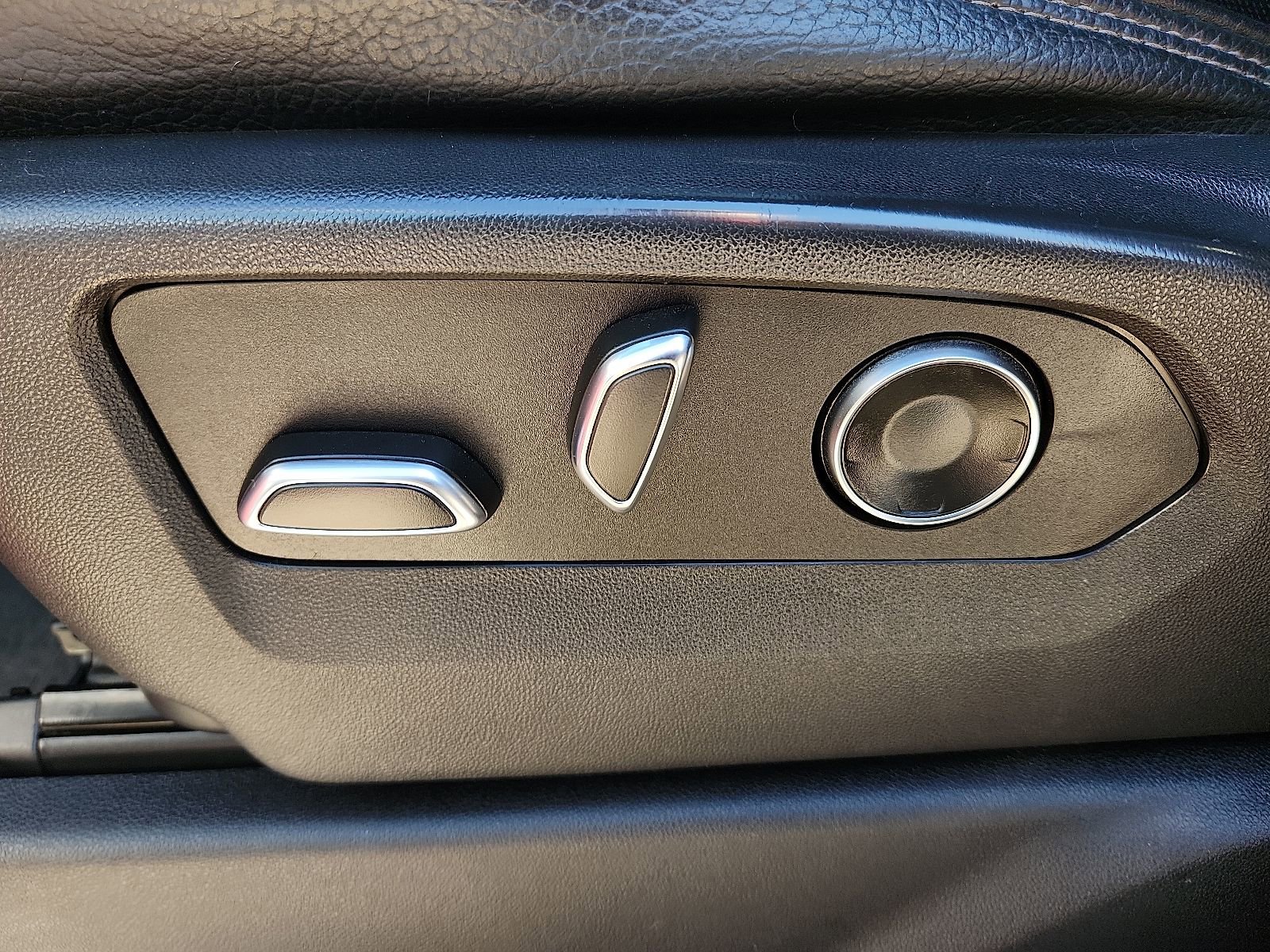 Used 2024 GMC Sierra 2500 Denali w/ Denali Reserve Package image 14