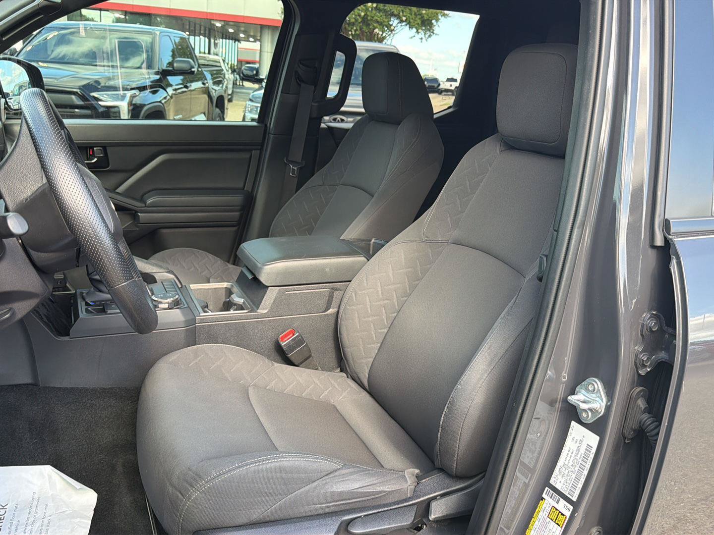 Used 2024 Toyota Tacoma SR5 AWD/4WD image 9