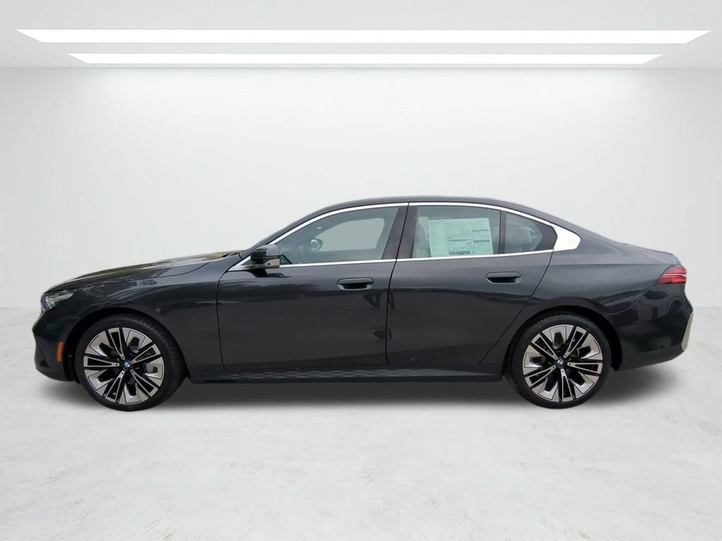 New 2026 BMW 530i w/ Premium Package image 7