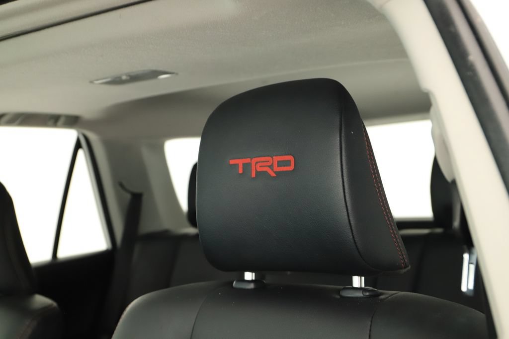 Used 2021 Toyota 4Runner TRD Off-Road Premium w/ Moonroof Package AWD/4WD image 25