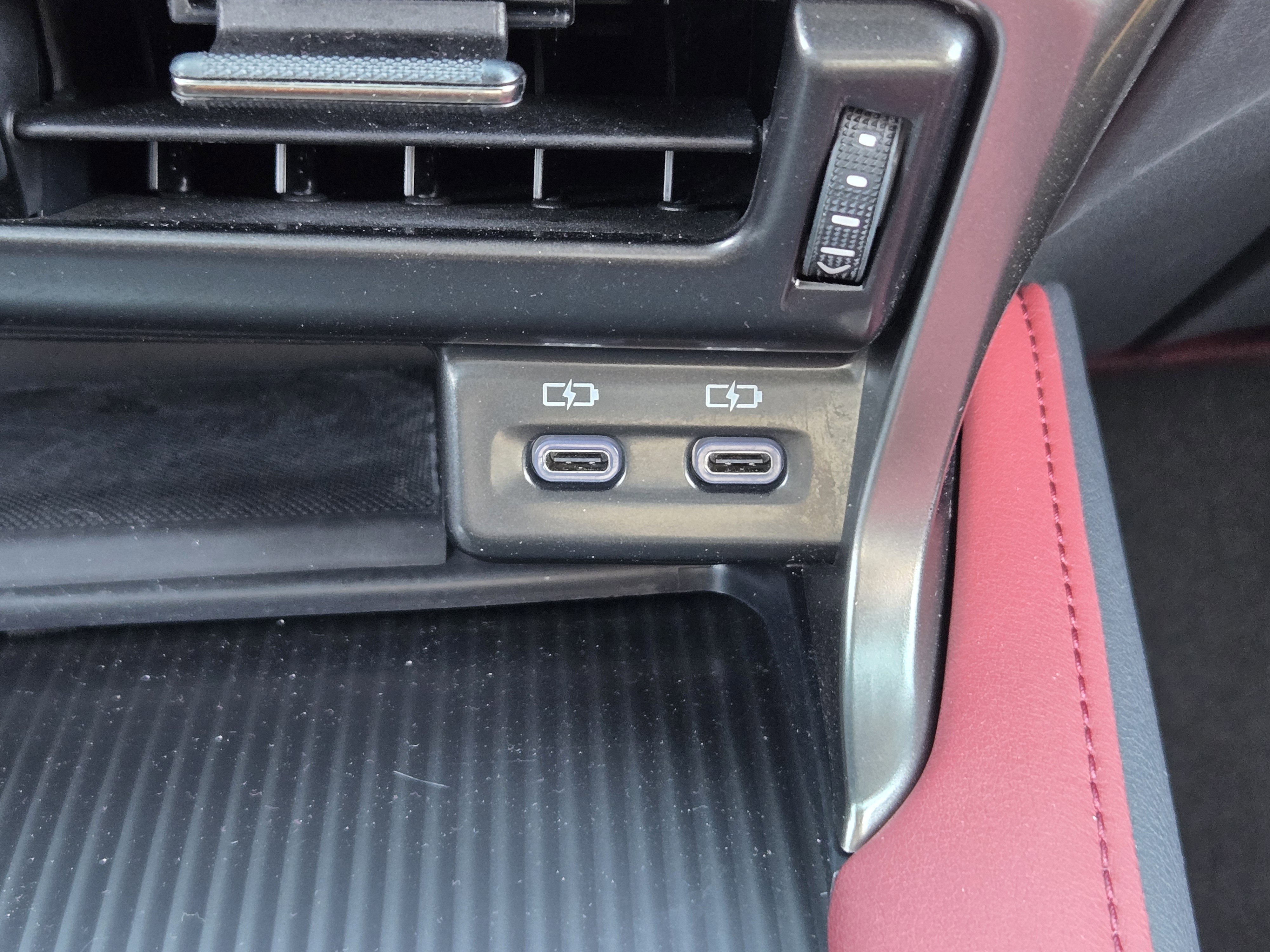 Used 2023 Lexus RX 500h F Sport image 26