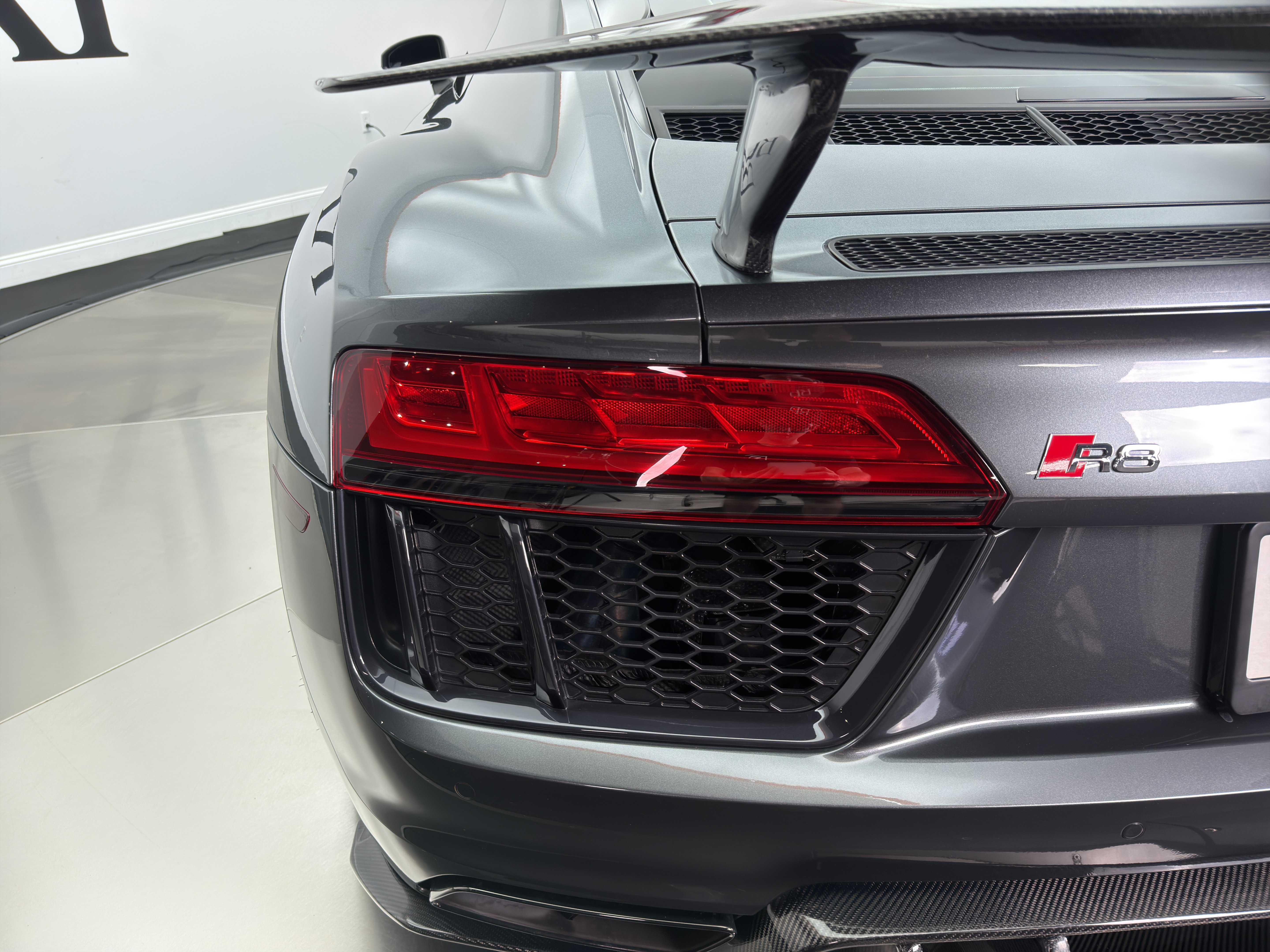 Used 2018 Audi R8 V10 plus AWD/4WD image 15