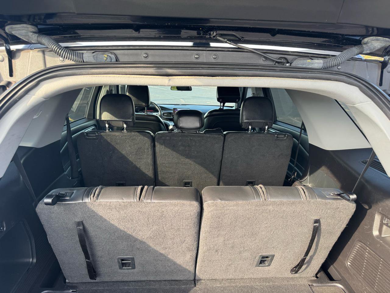 Used 2020 Ford Explorer XLT w/ Equipment Group 202A image 13