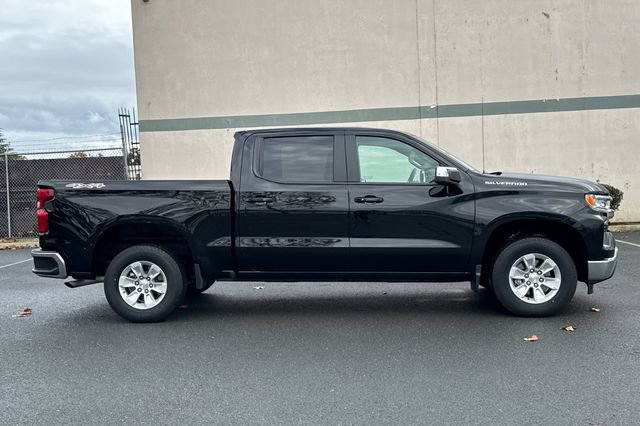 Used 2025 Chevrolet Silverado 1500 LT image 3