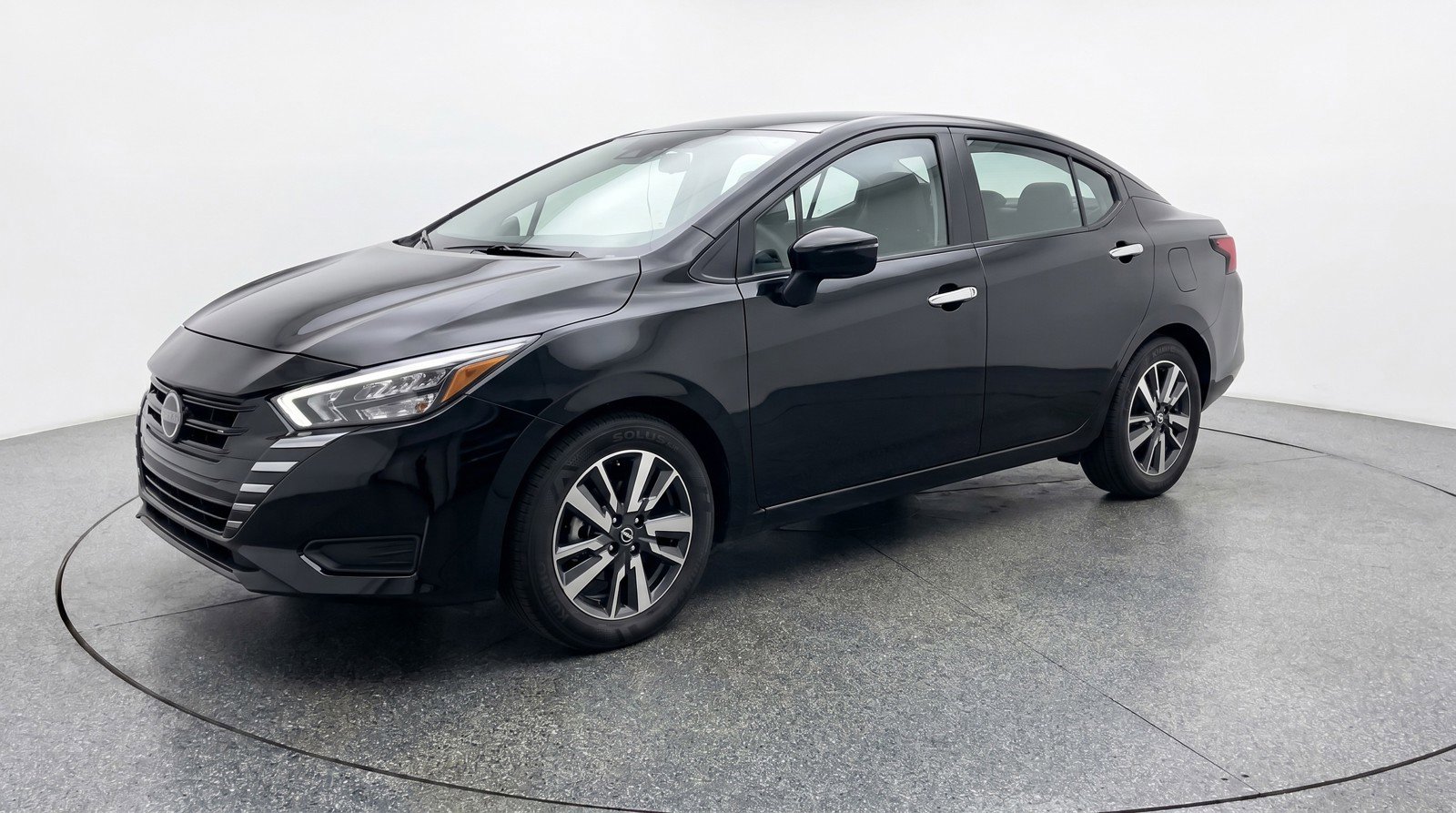 Used 2025 Nissan Versa SV FWD image 3