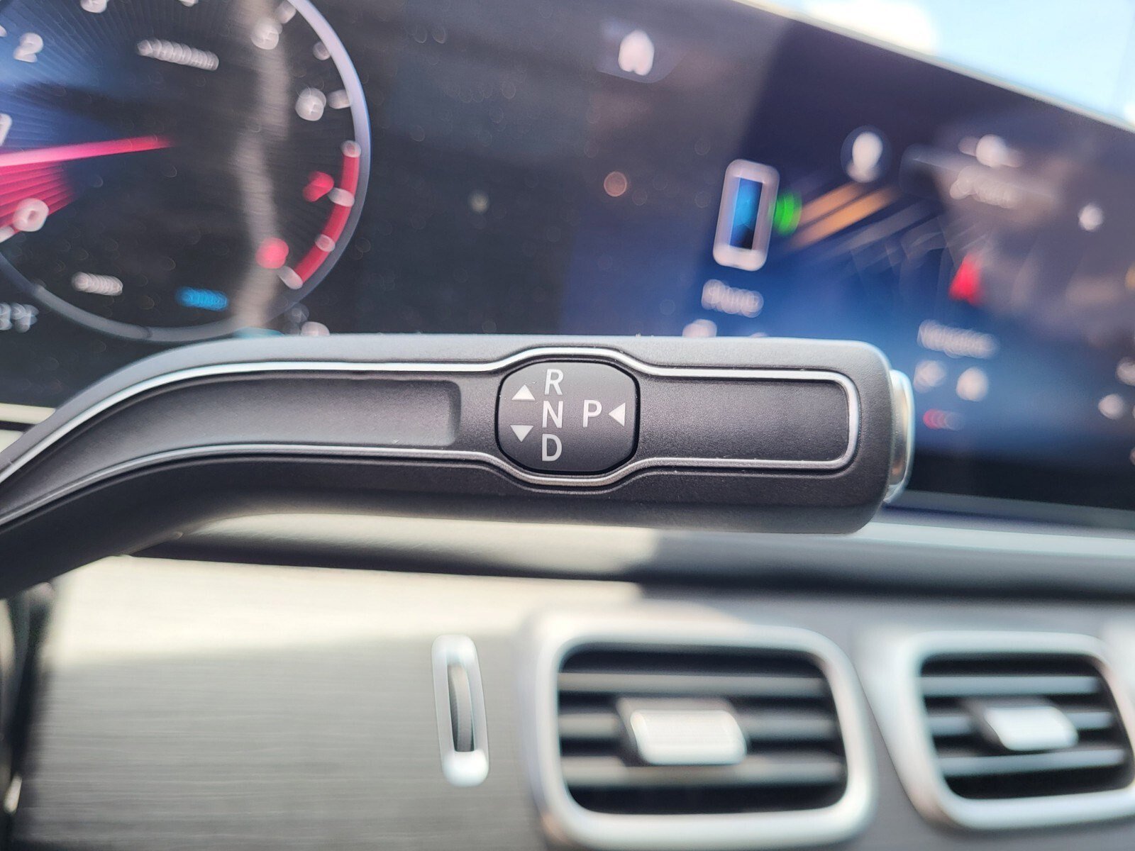 Used 2024 Mercedes-Benz GLS 580 4MATIC image 26