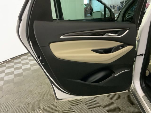 Used 2018 Buick Enclave Essence image 34