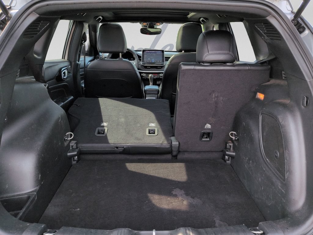 Used 2023 Jeep Compass High Altitude AWD/4WD image 30