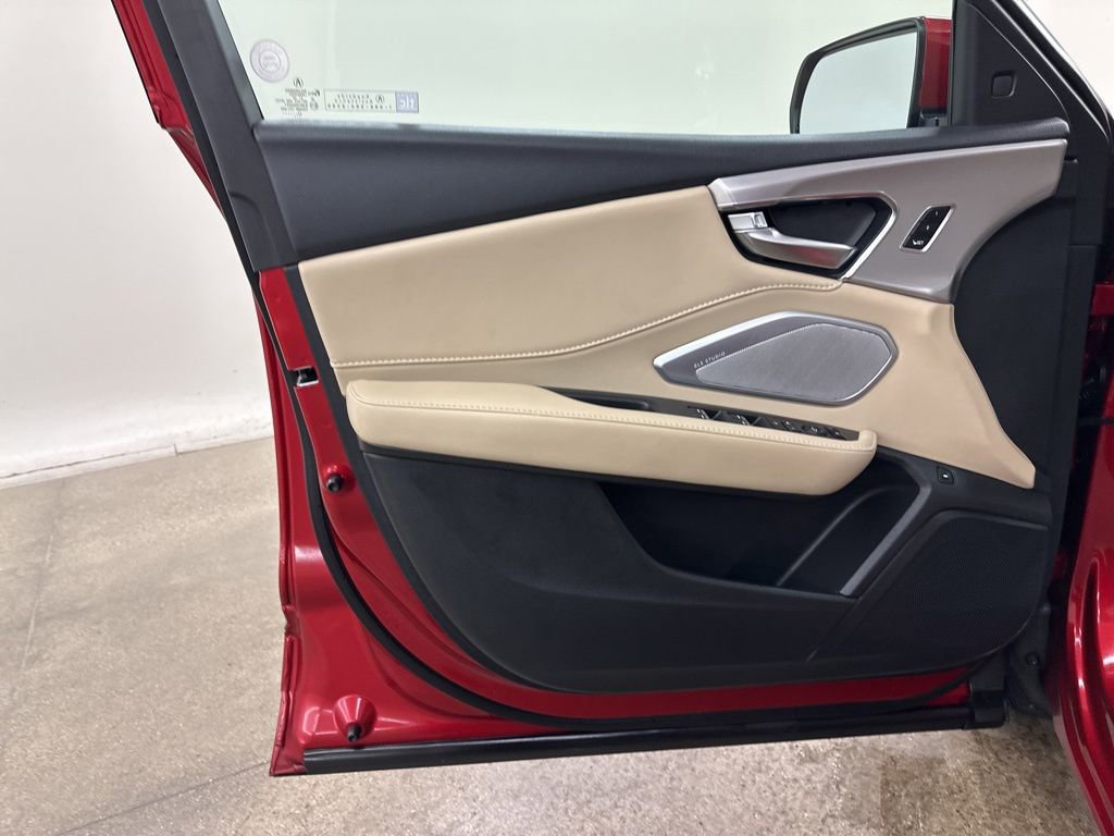 Used 2023 Acura RDX w/ Technology Package image 31