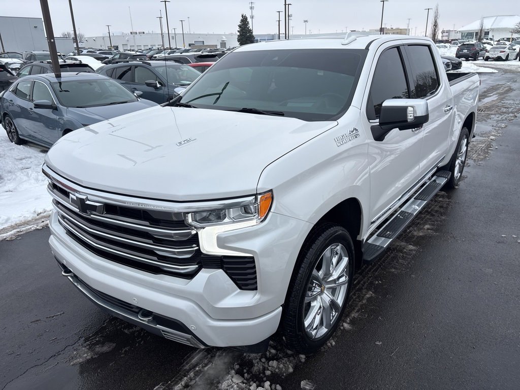 Used 2024 Chevrolet Silverado 1500 High Country w/ Technology Package image 6