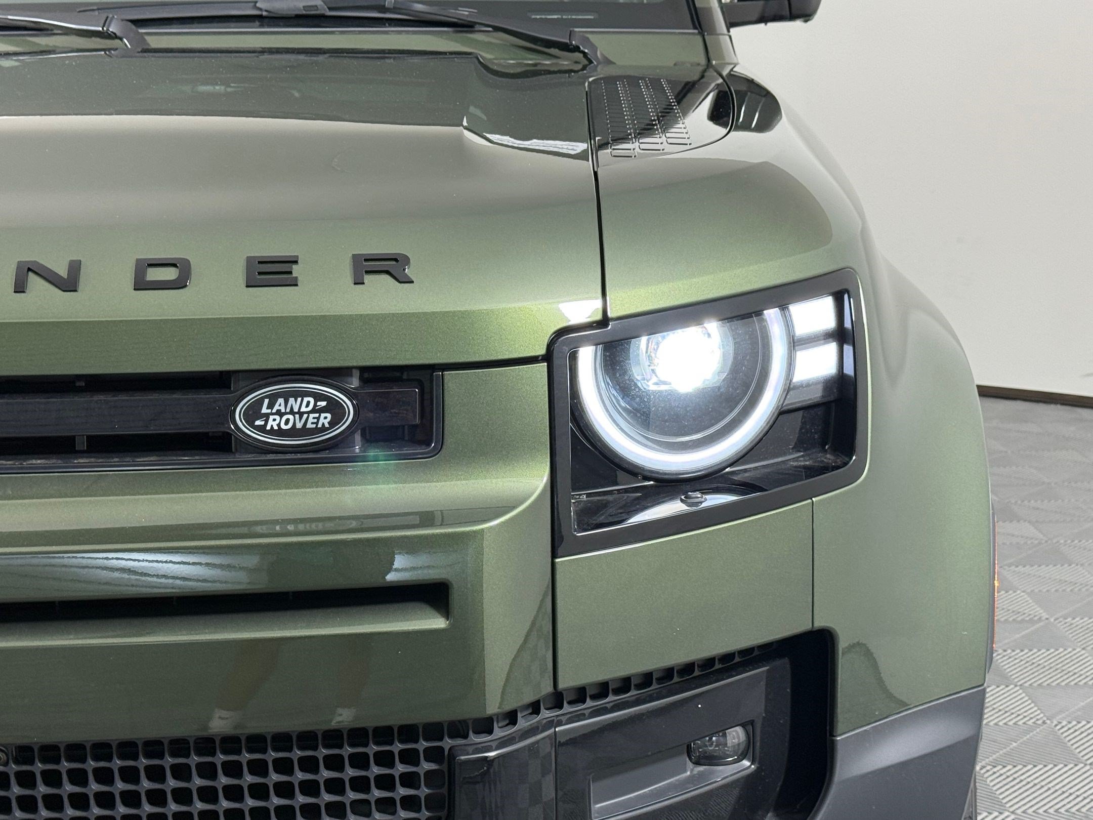 Used 2026 Land Rover Defender 110 S AWD/4WD image 12