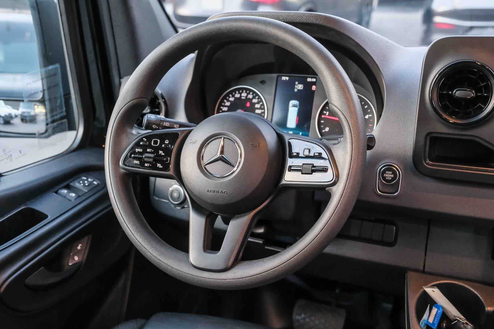 Used 2023 Mercedes-Benz Sprinter 2500 image 15