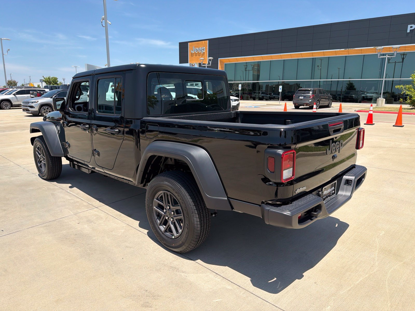 New 2026 Jeep Gladiator Sport AWD/4WD image 3