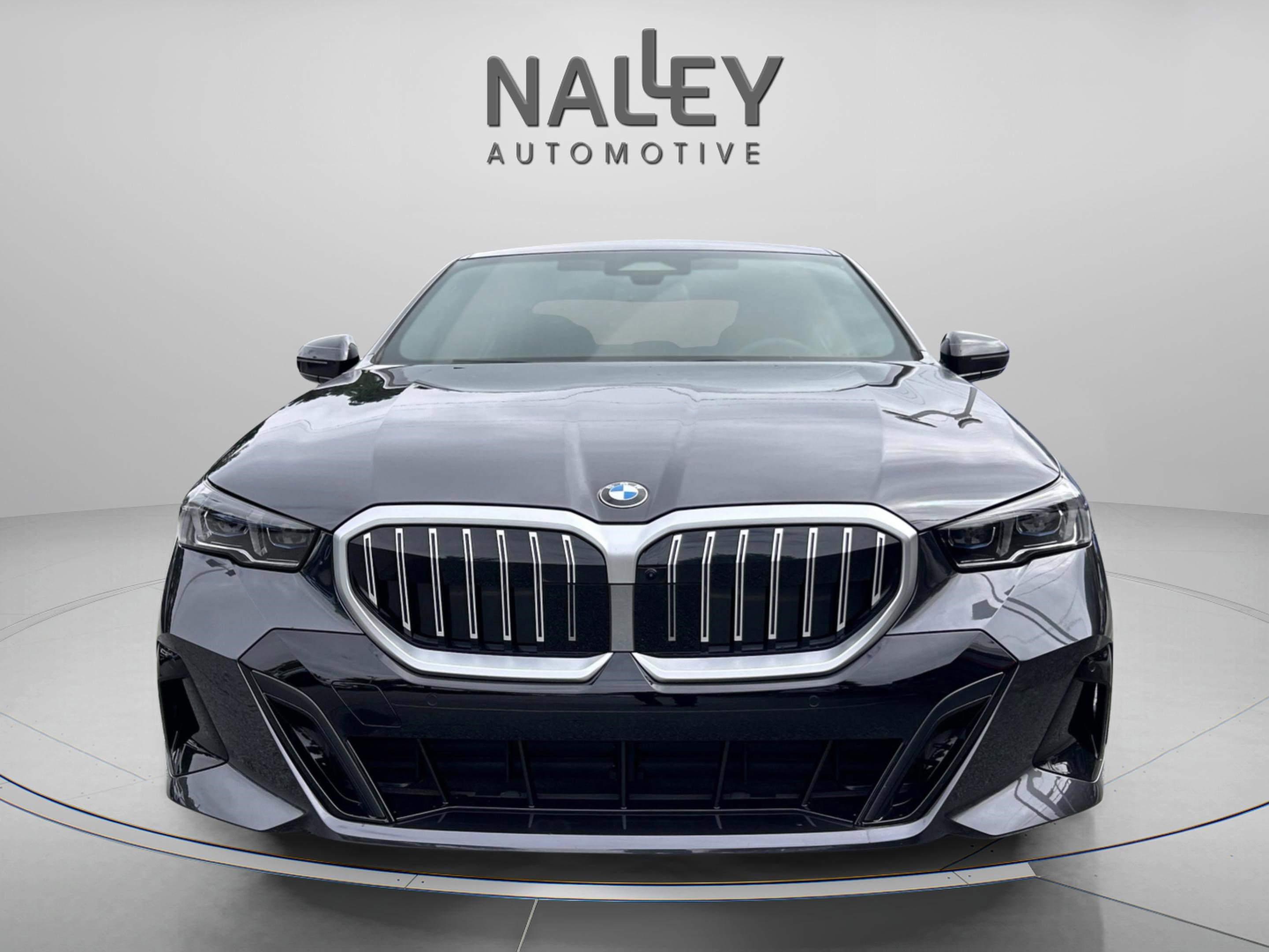 Used 2025 BMW 530i xDrive 530i xDrive w/ M Sport Package image 7