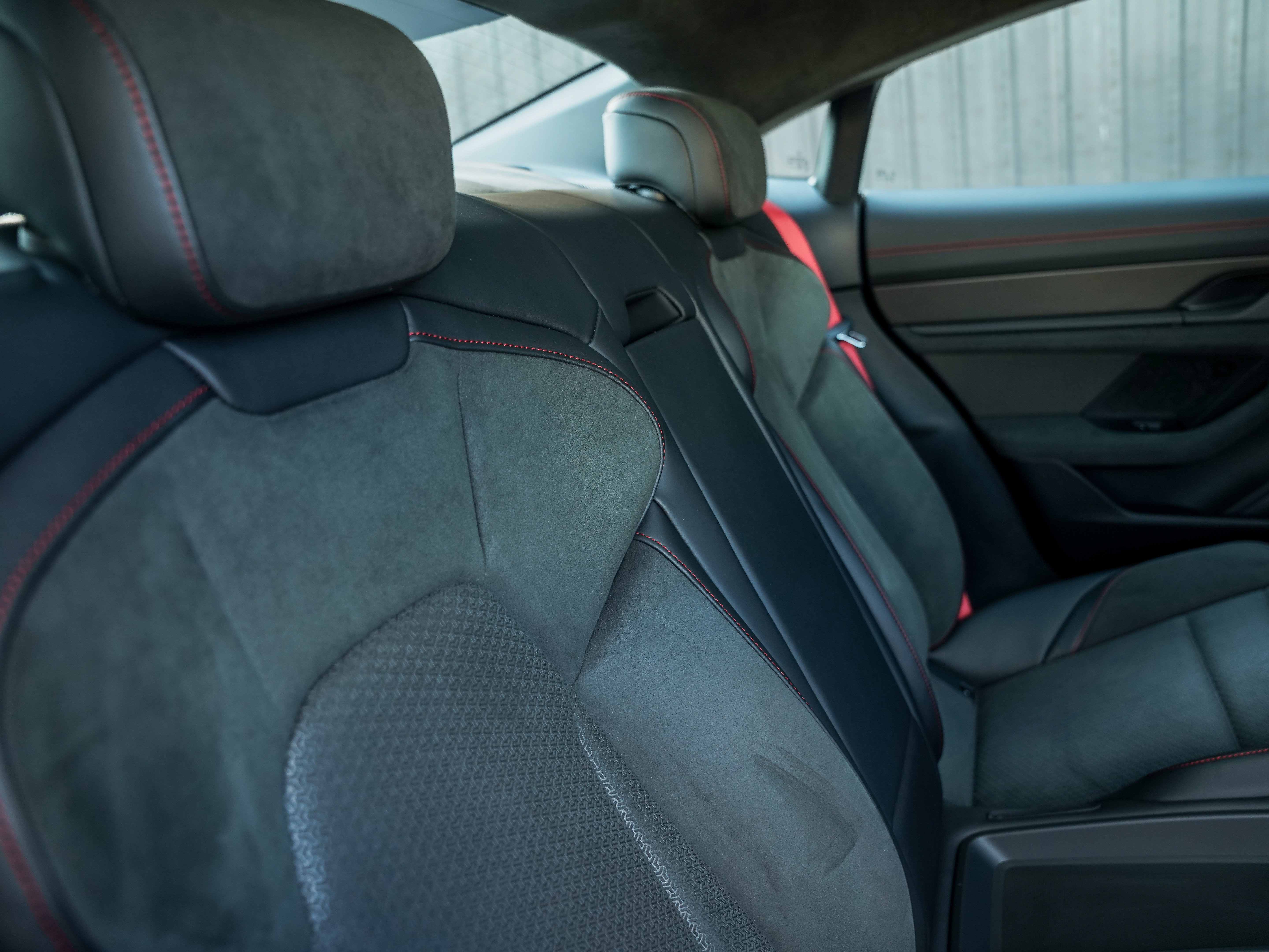 New 2025 Porsche Taycan GTS image 34