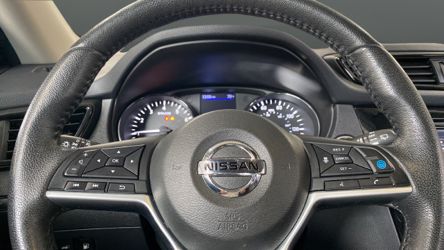 Used 2020 Nissan Rogue SL AWD/4WD image 16