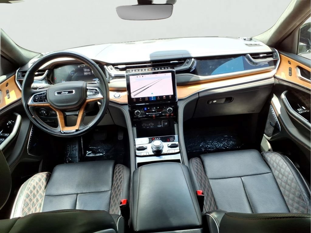 Used 2023 Jeep Grand Cherokee L Summit AWD/4WD image 26