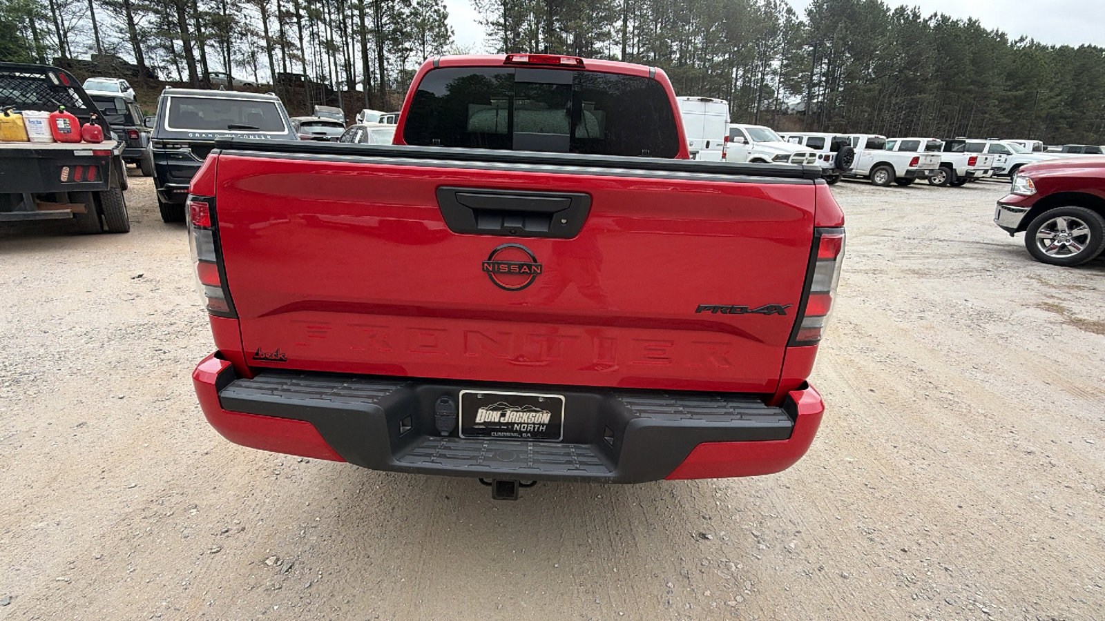 Used 2024 Nissan Frontier PRO-4X w/ Off-Road Protection Package image 9