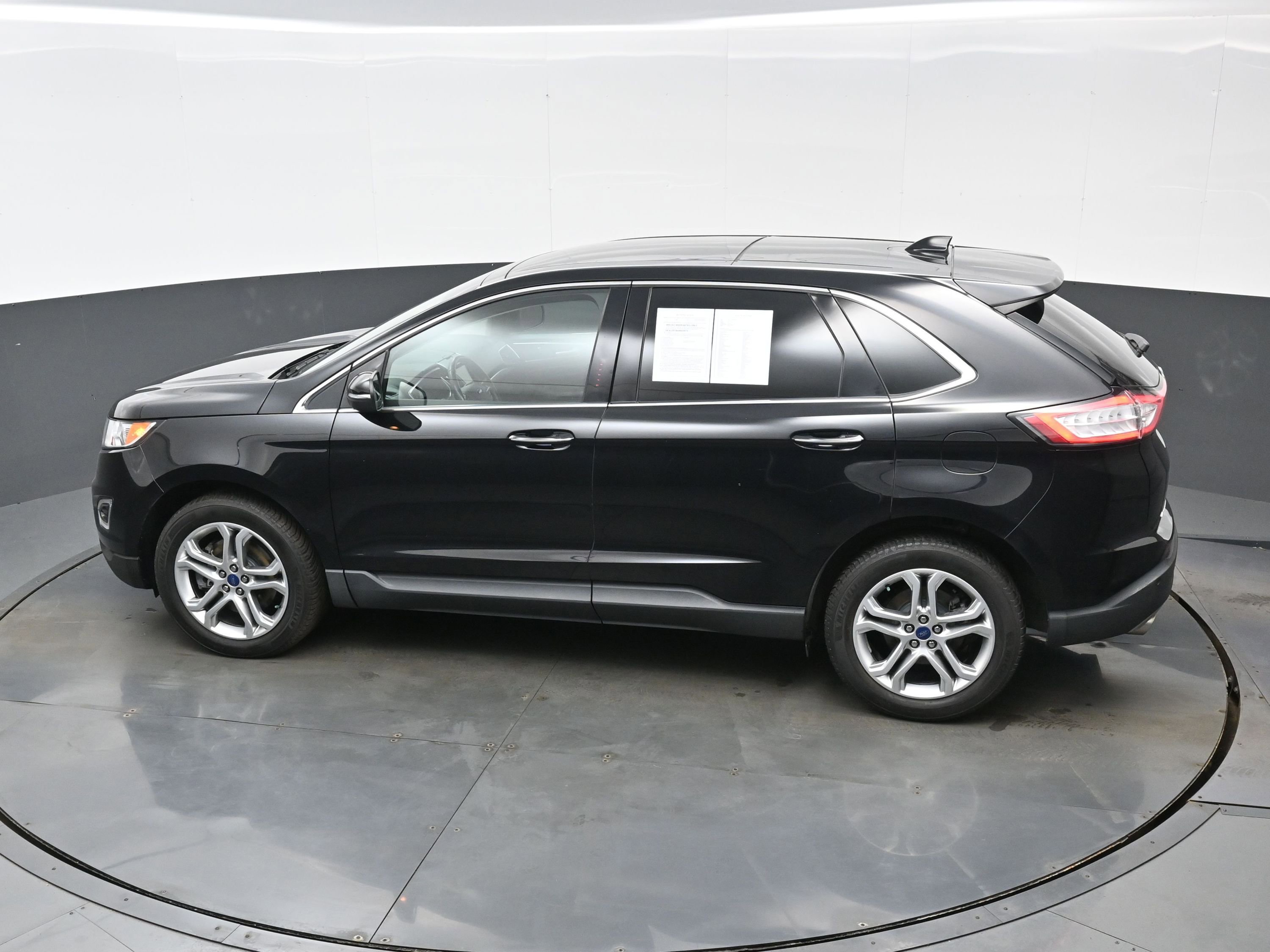 Used 2017 Ford Edge Titanium w/ Canadian Touring Package AWD/4WD image 36